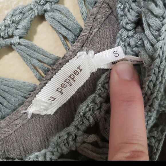 BLU PEPPER SMALL TANK TOP BUNDLE x2 - Picture 4 of 11